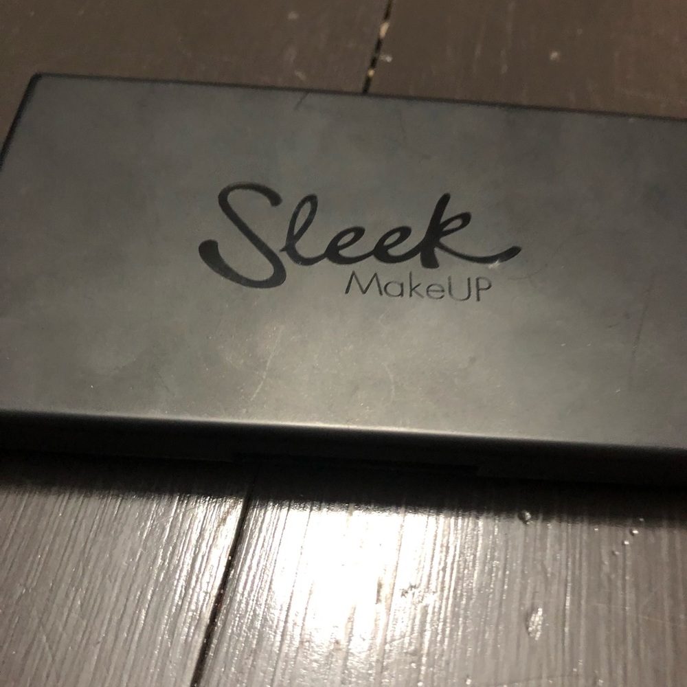 sleek makeup ( contour palette )
